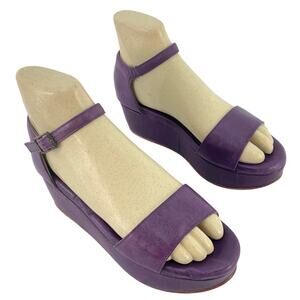Gee WaWa Purple Leather Ankle Strap Platform Sandals Women’s Size 6 Preowned